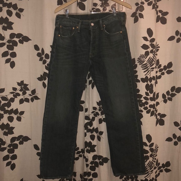 Levi Strauss - Picture 2 of 7